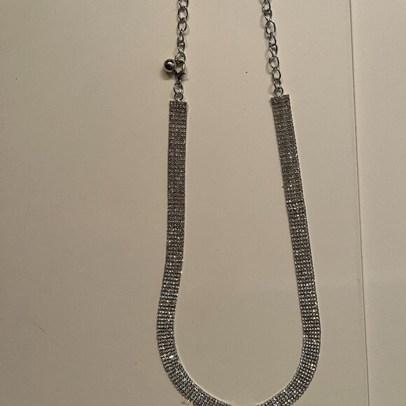 Rhinestone Chain Belt – Adjustable Silver Statement Accessory ✨ - Picture 2 of 14
